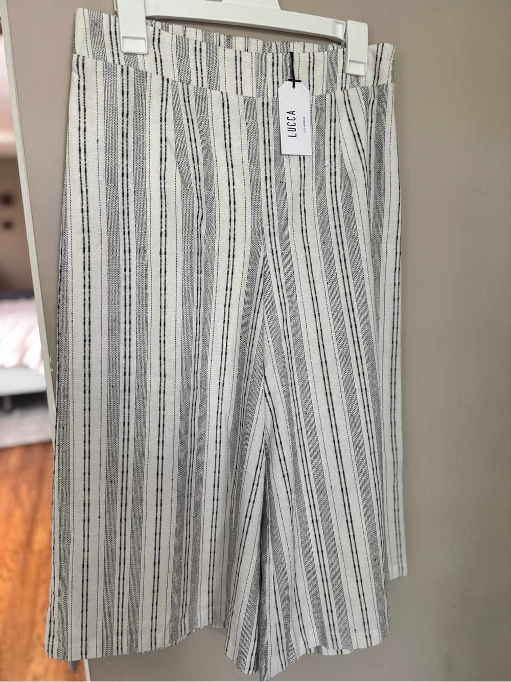 NWT Lucca Striped Wide-Leg Linen Blend Pants - White & Black
